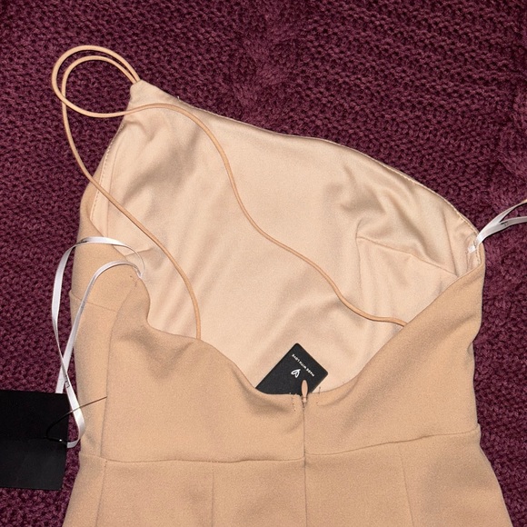 Lulus mid length one shoulder tan dress - Picture 4 of 4